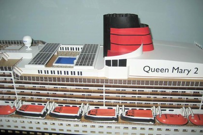 Круизный лайнер "Queen Mary"